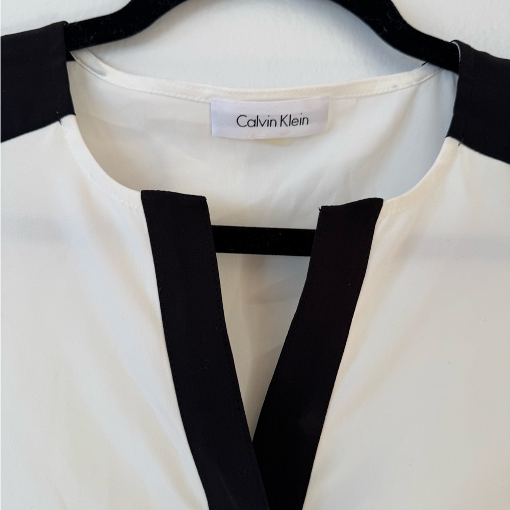 Calvin Klein long sleeve blouse - Picture 4 of 5